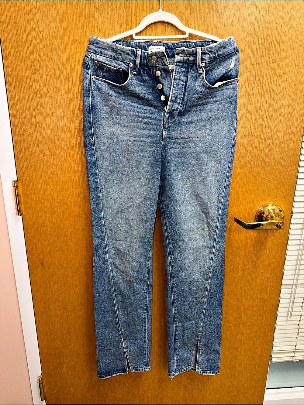 Good American Good Legs Straight Split Hem Jeans Straight Leg Jeans in Blue